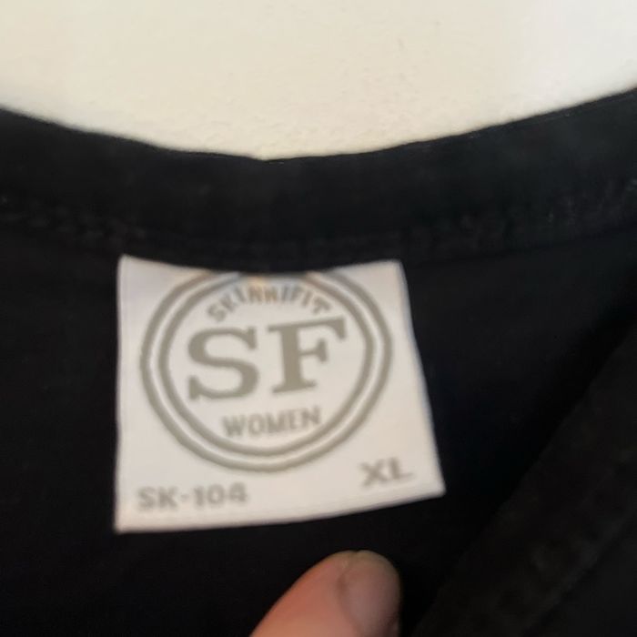 T-shirt à bretelles avec imprimé sur le dessus - photo numéro 2