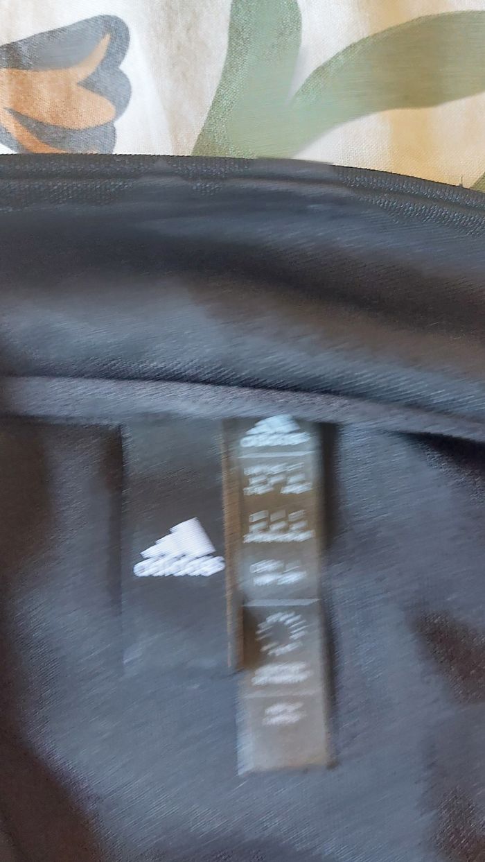 Veste Adidas noire taille s - photo numéro 3