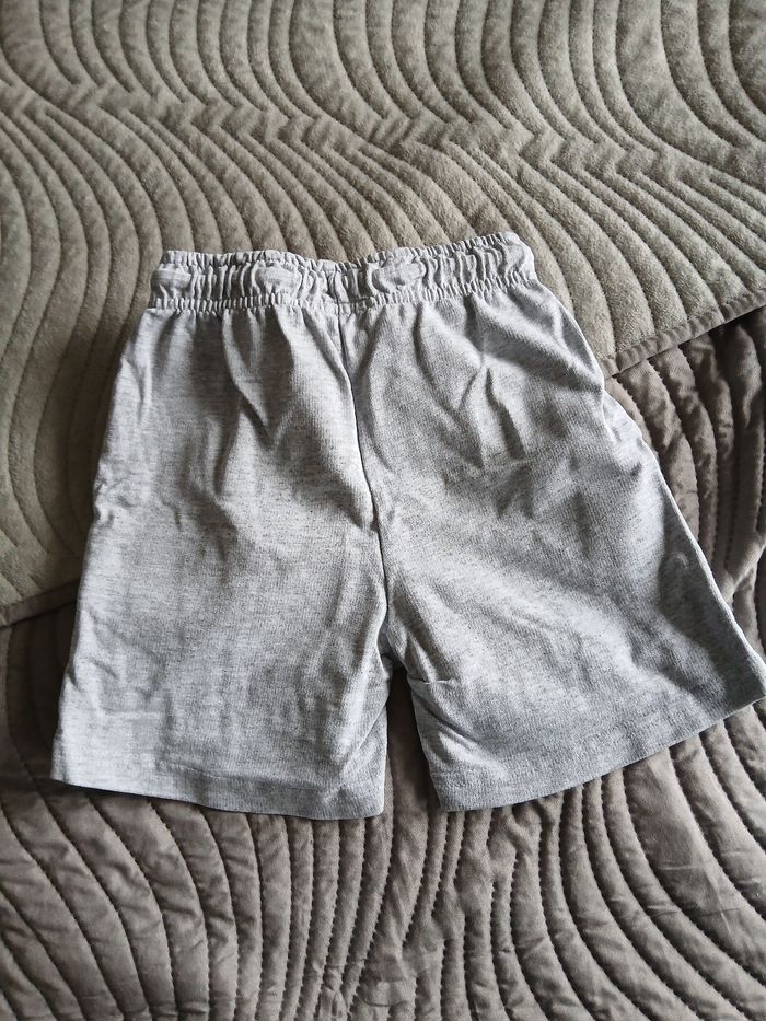 Short pokemon - photo numéro 4