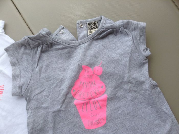 lot de 2 tee-shirts Vertbaudet fille 18 mois - photo numéro 3