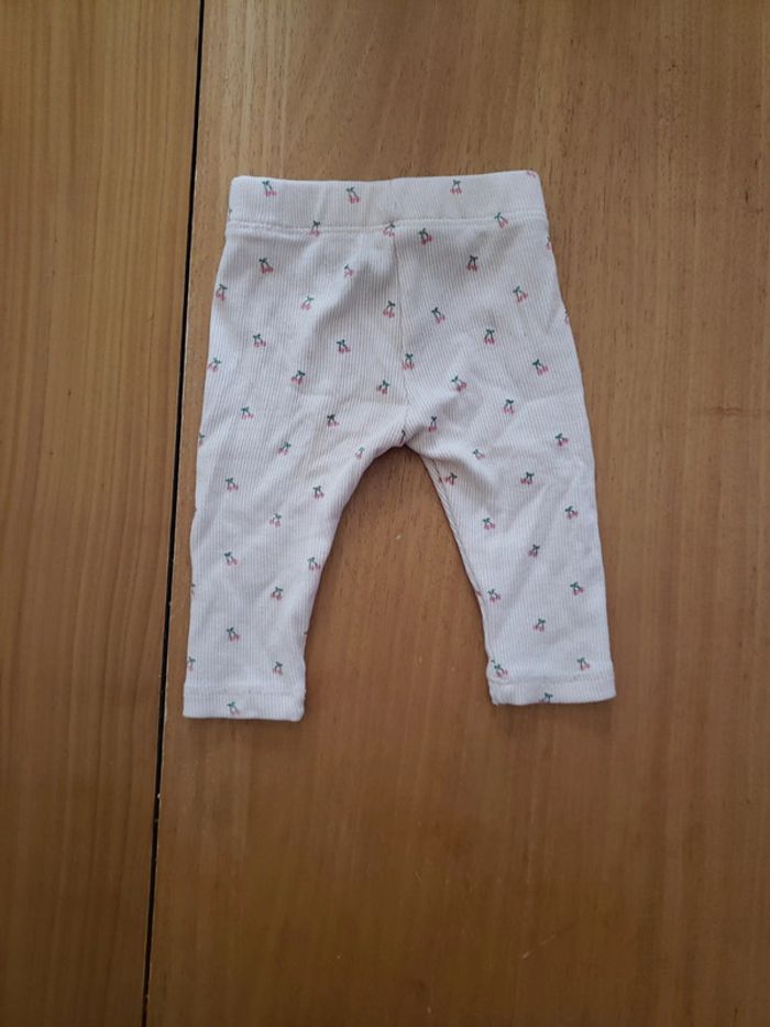 Ensemble bodie manches courtes kiabi + caleçon cerises kiabi 3 mois - photo numéro 5