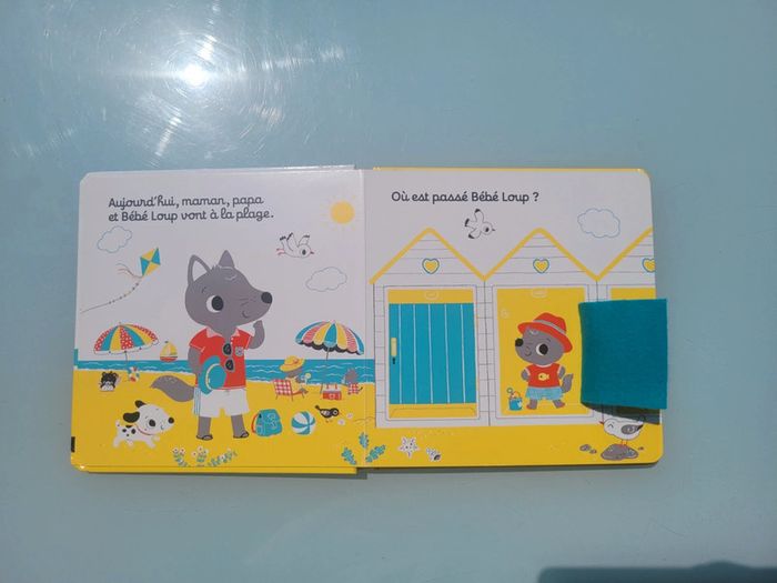 Bébé Loup à la mer 🏖 livre à caches feutrine - photo numéro 4