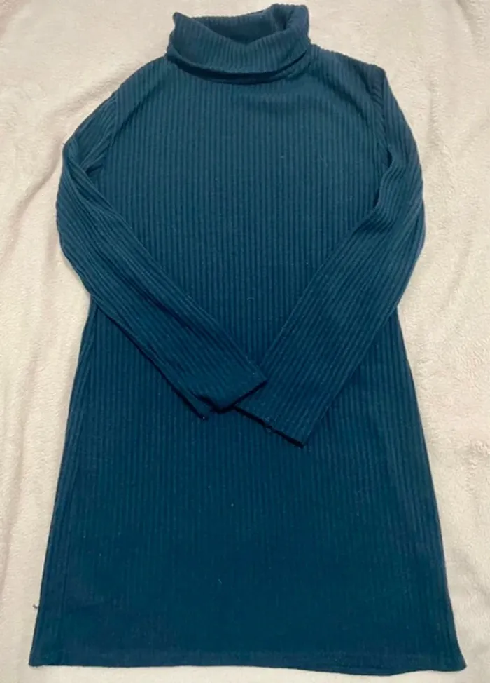 Lot de 2 robes pull col roulé – Cinelle Boutique – Taille M - Très bon état - photo numéro 3