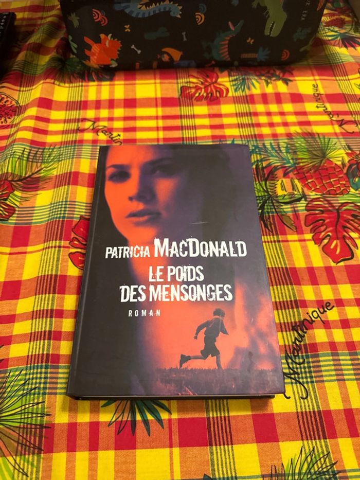 Livre Patricia macdonald - le poids des mensonges - photo numéro 2