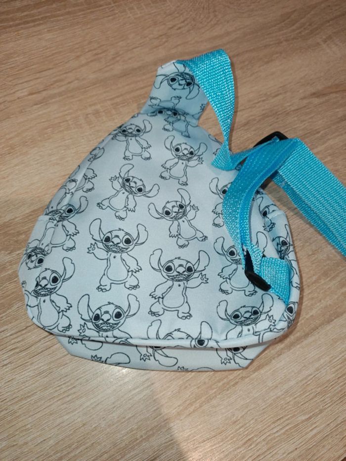Sac à dos Stitch neuf - photo numéro 3