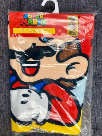 Super Mario Officiel Serviette de plage douce en microfibre NЕUF (prix normal: 19eur)