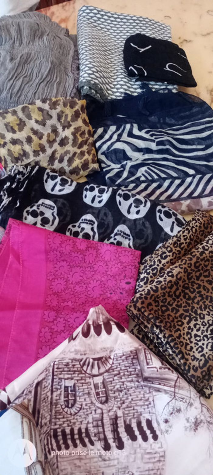 20 Foulards et écharpes - photo numéro 3