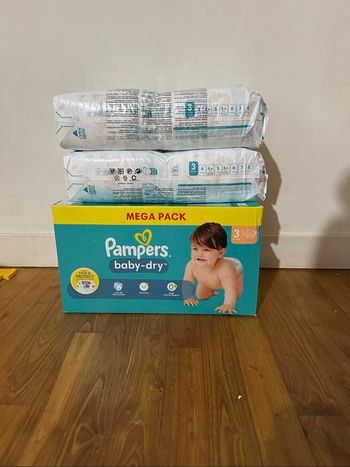 Lot de 2 paquets Pampers Baby-Dry Taille 3 – 224 couches neuves