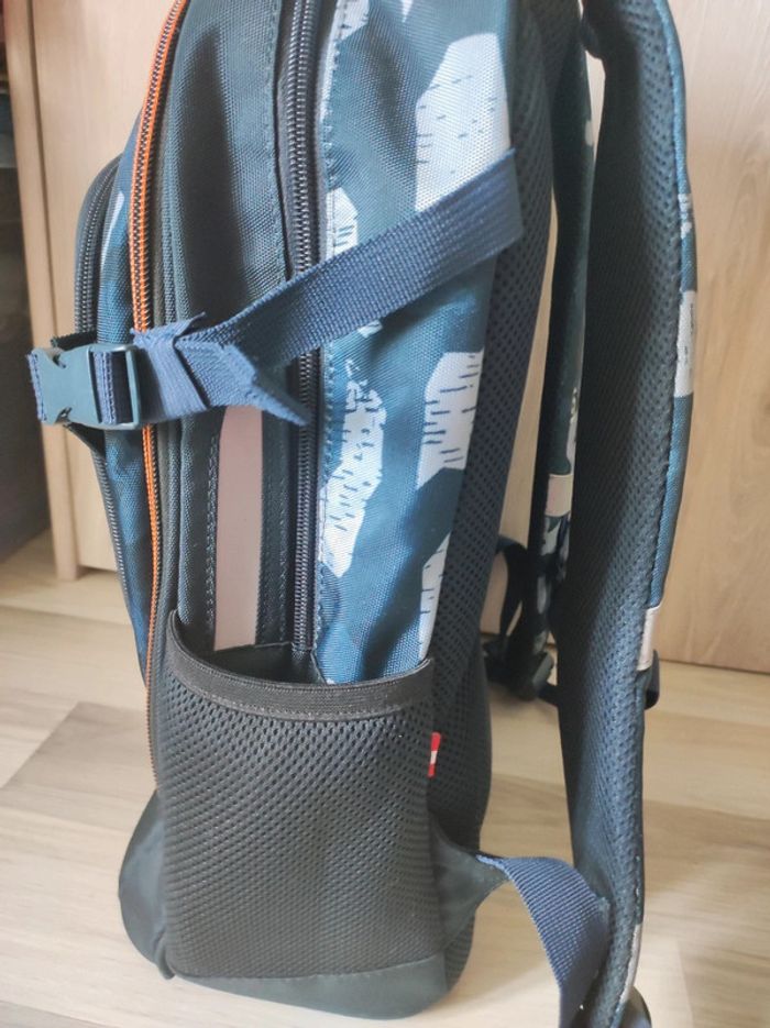 Sac à dos " Cyber Tiger" Walker avec LEDs. - photo numéro 7