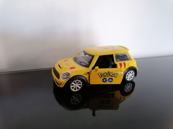 Voiture pokemon