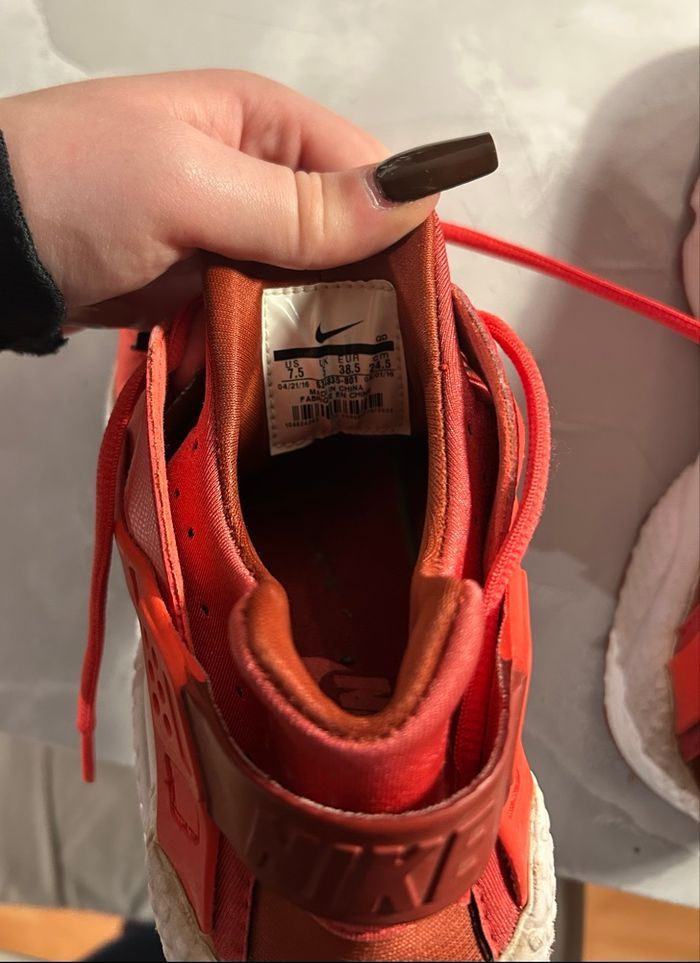 Nike Huarache rouges – Pointure 38,5 – Bon état - photo numéro 4