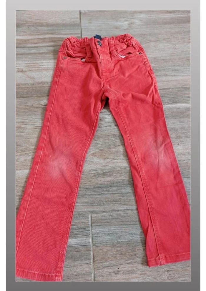Jeans pantalon rouge kiabi 4 ans