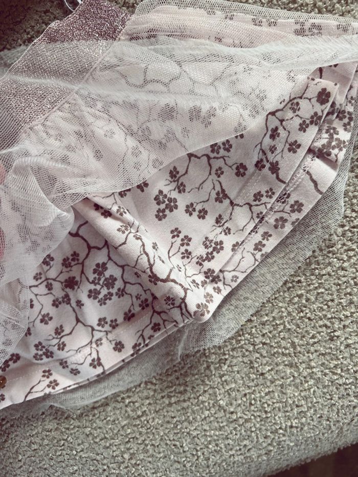 Jupe en tulle motif fleur / fleuri - photo numéro 3