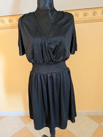 Robe fête soirée occasion très bon état tissaia S 236