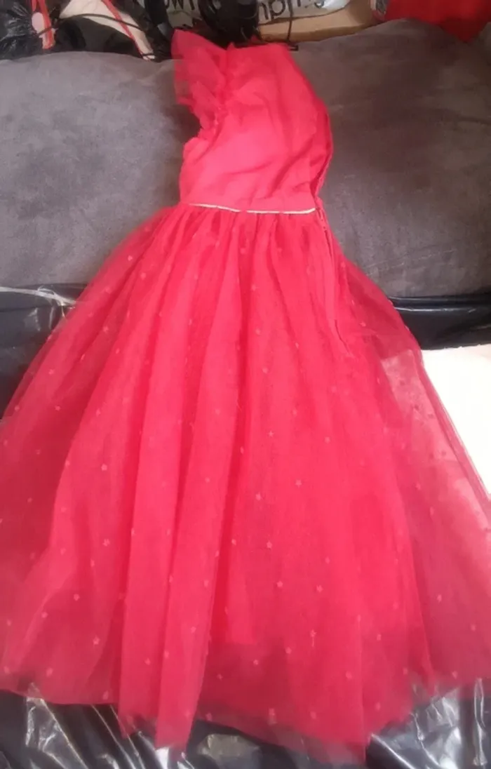 Robe rouge tape à l'oeil - photo numéro 3