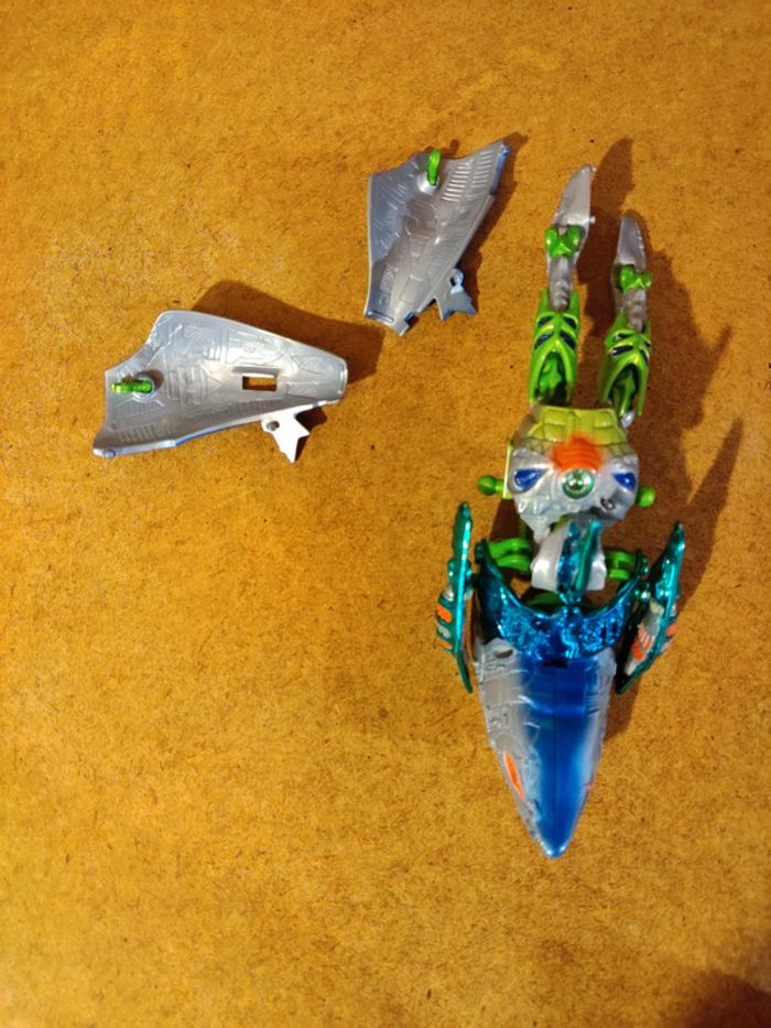 Figurine transformer Beats shap requin 🦈 99 - photo numéro 5