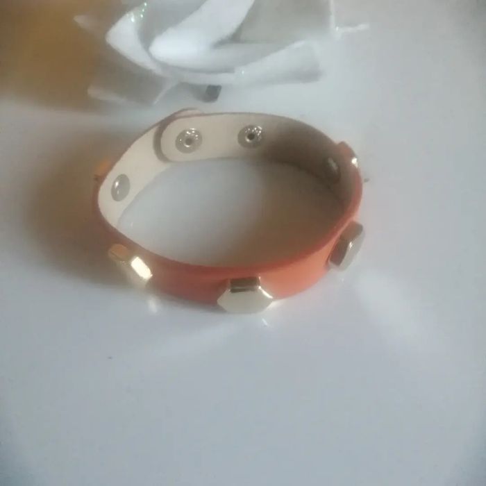 🌸Bracelet cuir avec ornements dorés "ikita" Neuf Idéal pour un cadeau de noël 🎄🌸 - photo numéro 2