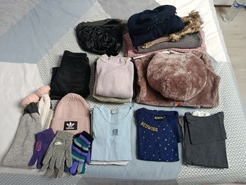 Lot de vêtements fille hiver taille 8 ans