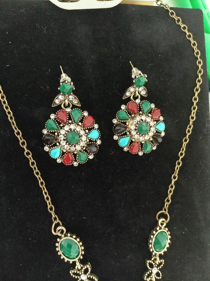 Parure bijoux - photo numéro 4