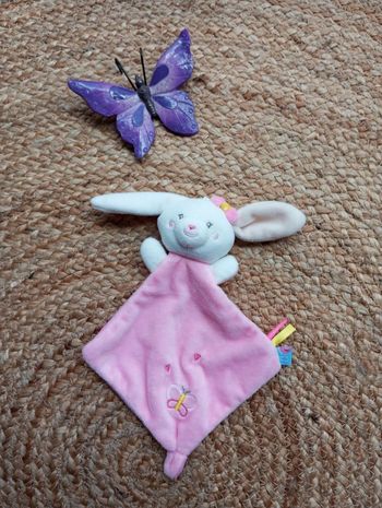 Doudou lapin neuf