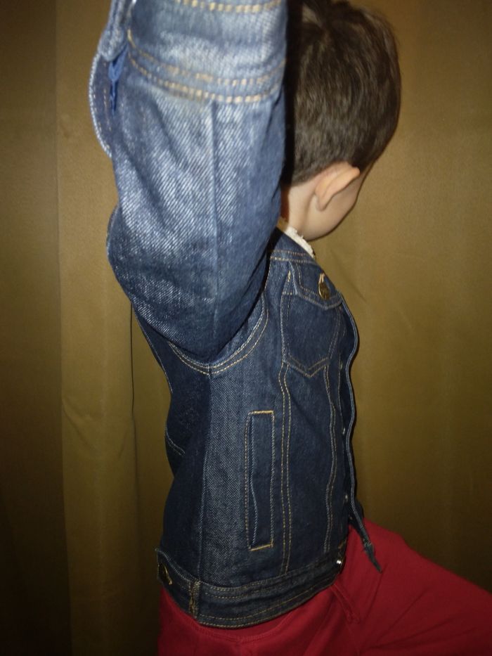 Veste en jeans moltone 5ans en TBE - photo numéro 3