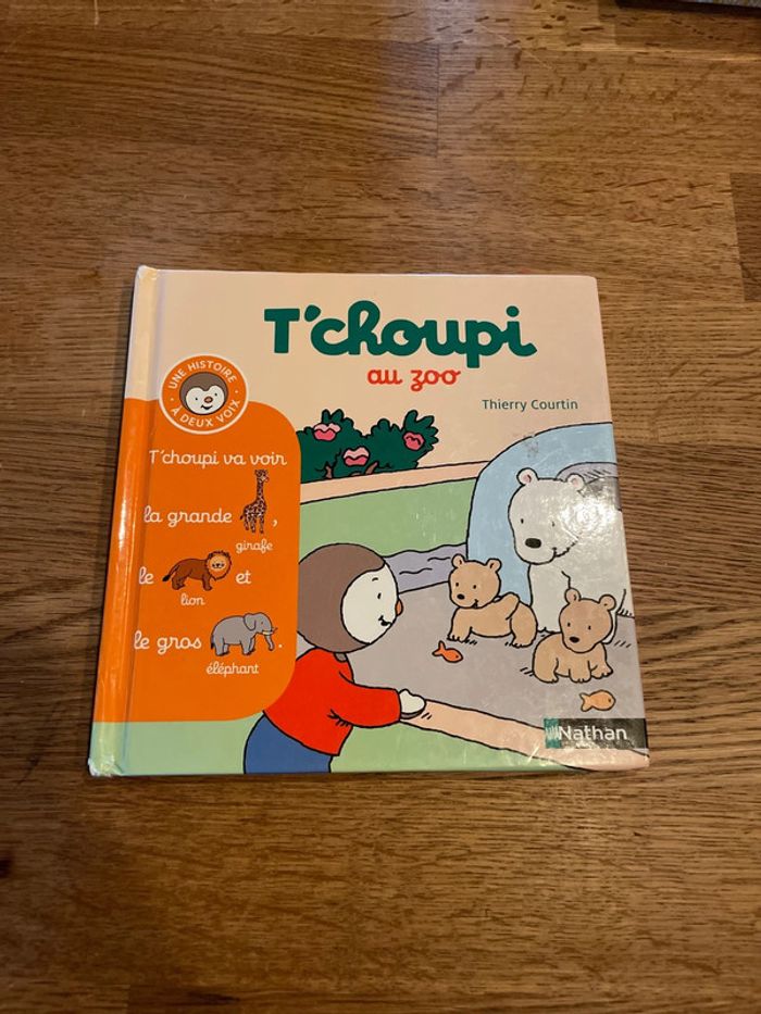 Livre Tchoupi Histoire à 2 voix T’choupi au zoo Numéro 5