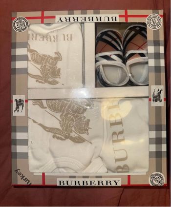 Coffret Naissance 5 pièces neuf MIXTE