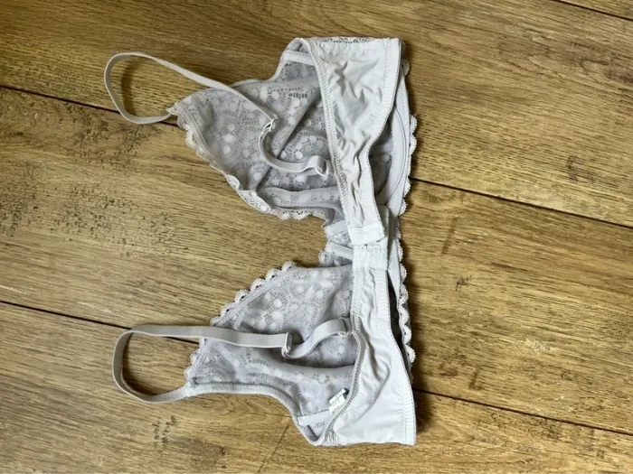 Soutien gorge - photo numéro 2
