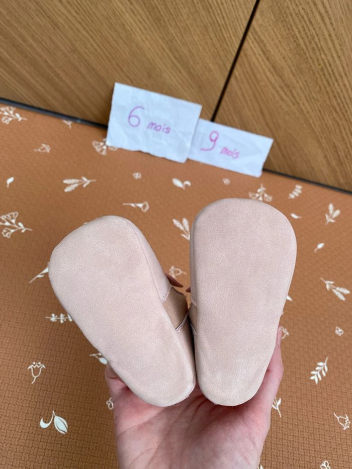 Chaussures bébé fourrées 6/9 mois - photo numéro 4