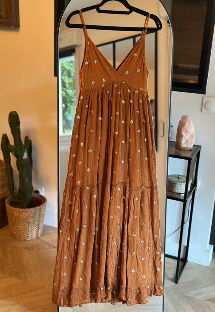 Robe longue camel à sequins dorés Goa – T.S/M