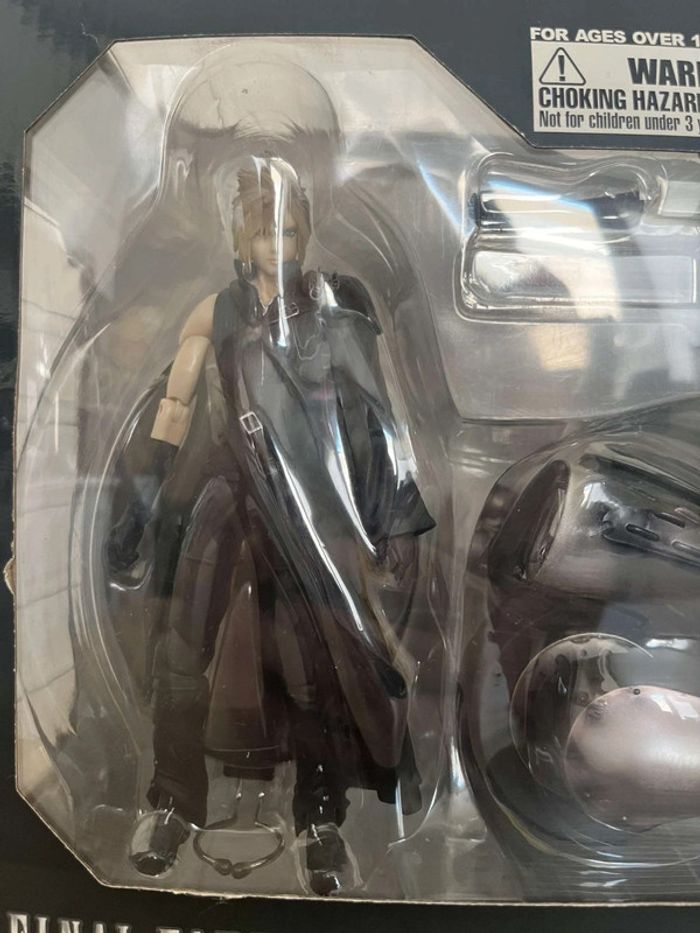 Figurine final fantasy 7 advent children play arts - photo numéro 2