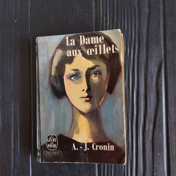 La dame aux œillets d'A.-J. Cronin 1,50 euro