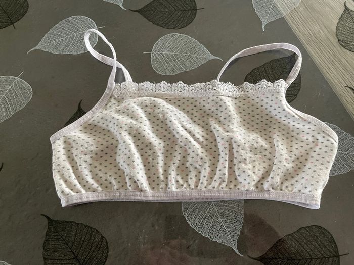Lot 3 brassières 16 ans - photo numéro 4