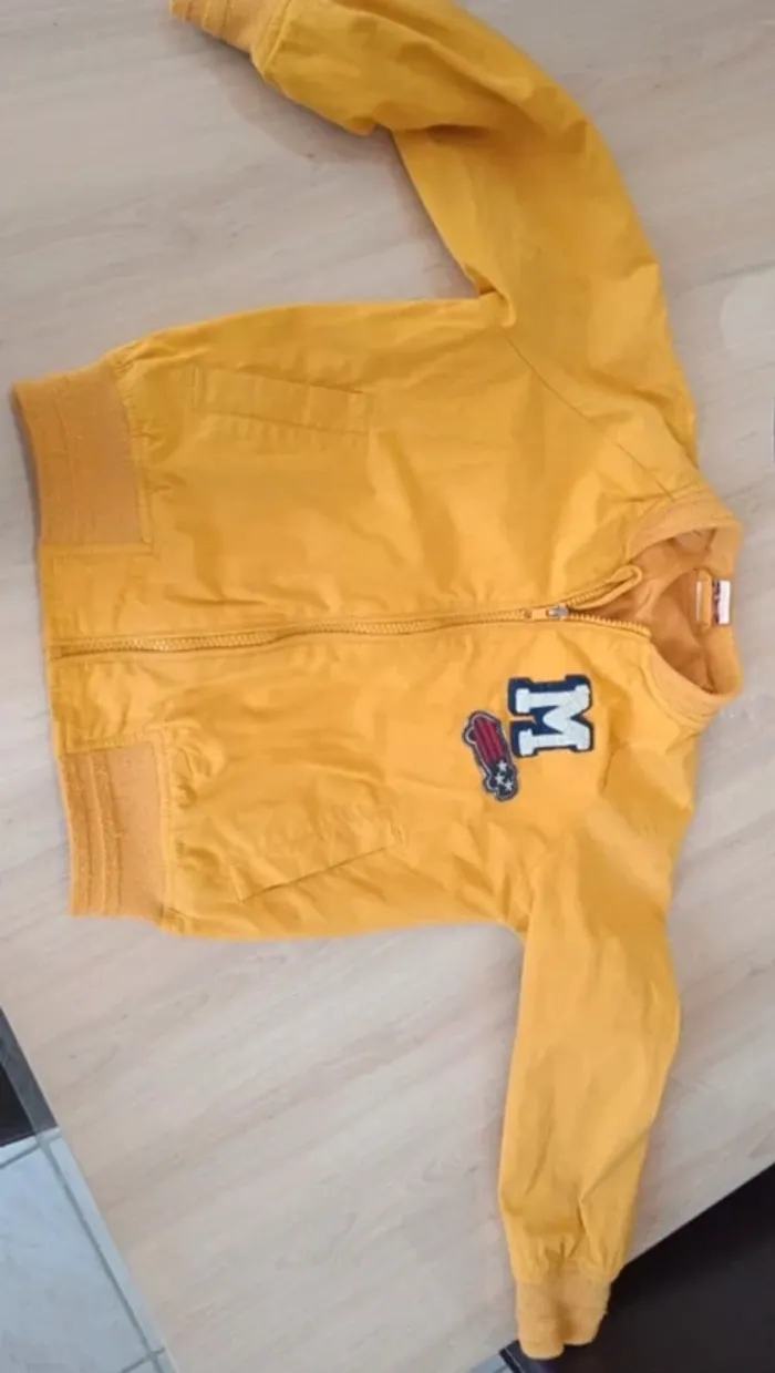 Lot vêtements 6 ans - photo numéro 4