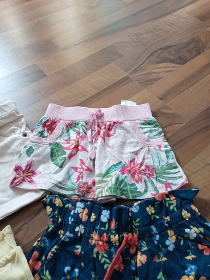 Lot 4 shorts 4 ans - photo numéro 4