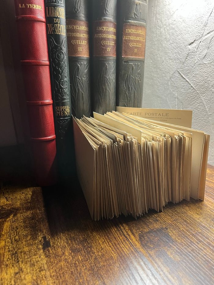 Lot de cartes postales anciennes