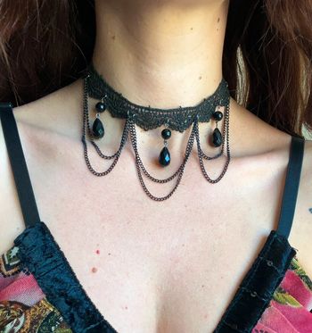 Collier ras de cou type choker chaînes perles Goth Victorian Baroque
