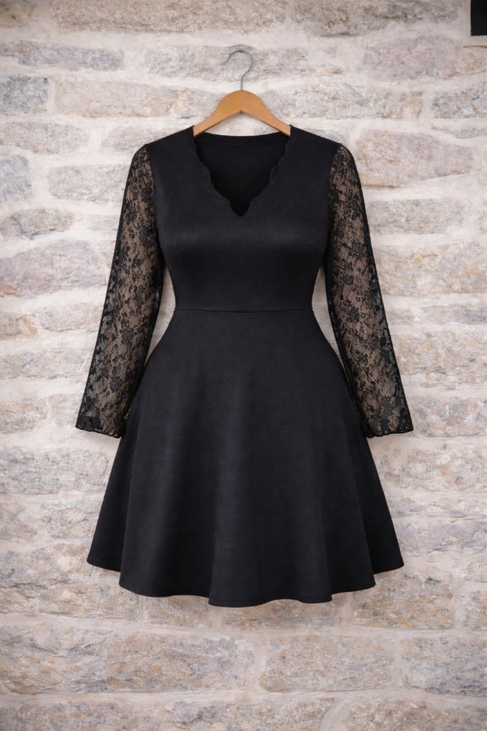 Robe manches longues en dentelle florale raffinée élégante noire Femme taille 52 marque Asos 💍 - photo numéro 7