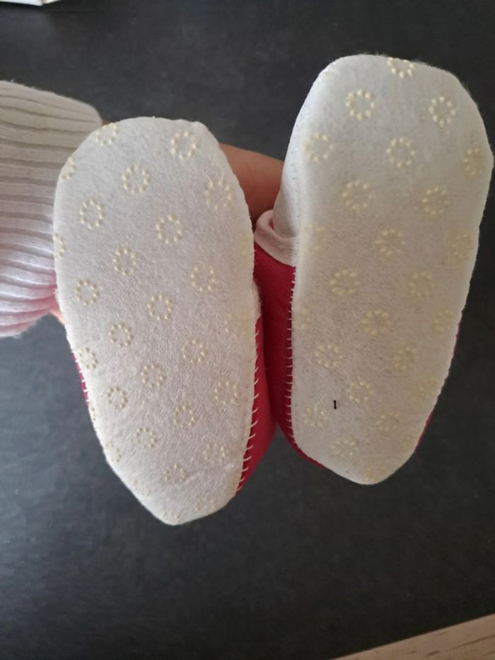 Chaussons bébé - photo numéro 2