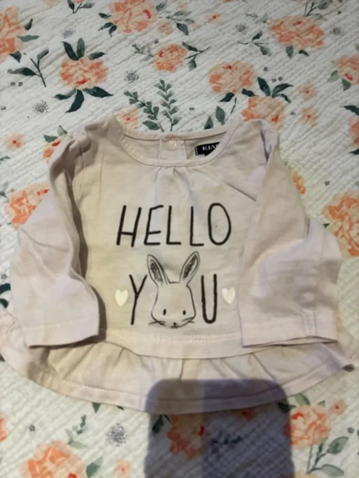 T shirt ML 1 mois