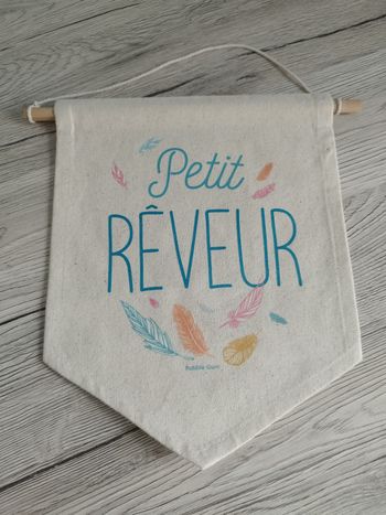 Bannière fanion pour décorer une chambre