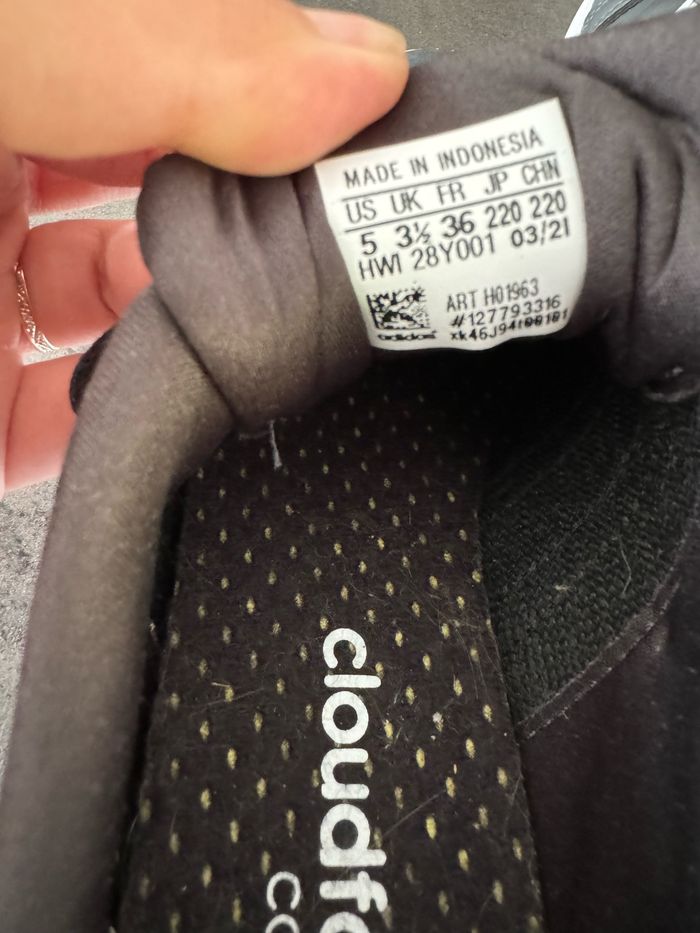 Basket Adidas taille 36 - photo numéro 4