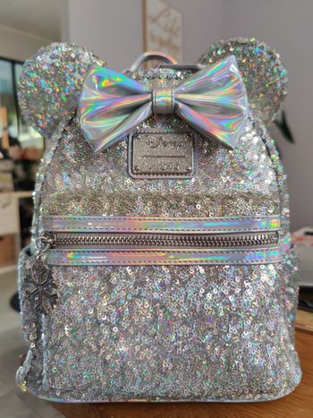 Loungefly Minnie sequins iridescent LASR