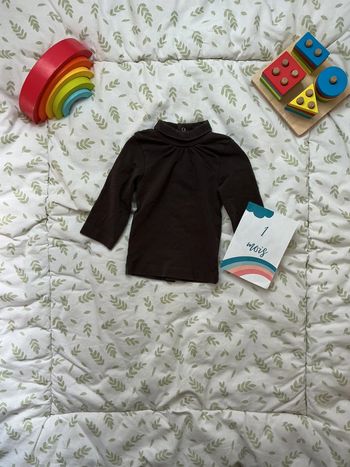 sous pull col roulé gris foncé 1 mois kitchoun ouverture au dos