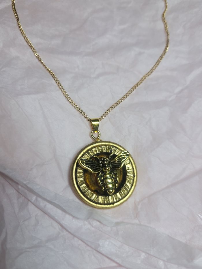 Collier upcyclé avec 2 boutons - photo numéro 2