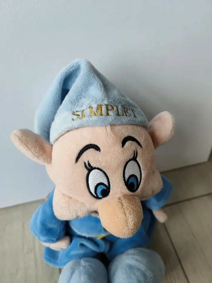 Peluche nain de Blanche neige simplet - photo numéro 3