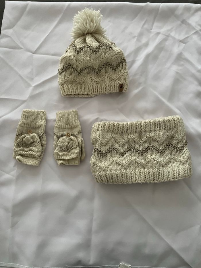 Bonnet - photo numéro 3