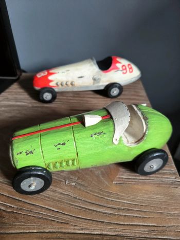 Lot de 2 voitures en bois vintage