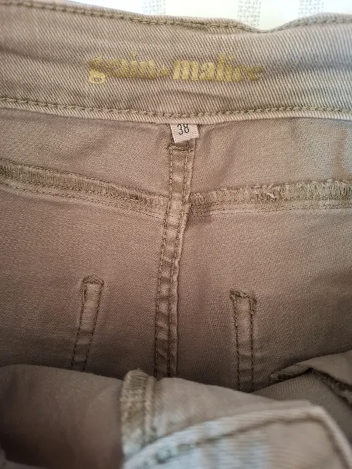 Short en jean kaki - 38 - excellent état - photo numéro 6