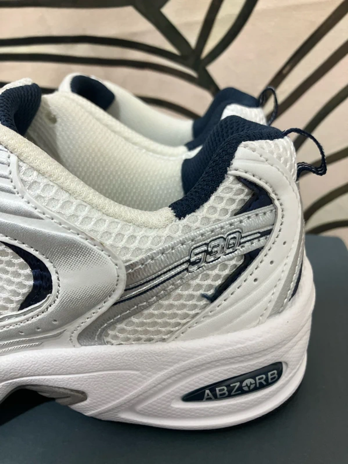 New Balance 530 Blanc 38.5 - photo numéro 6